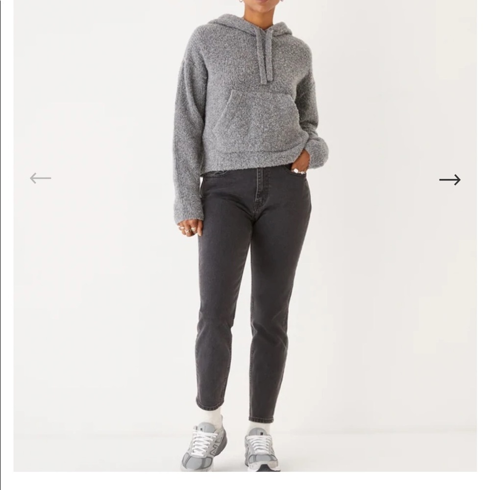 Stevie Jean in Black, Frank & Oak